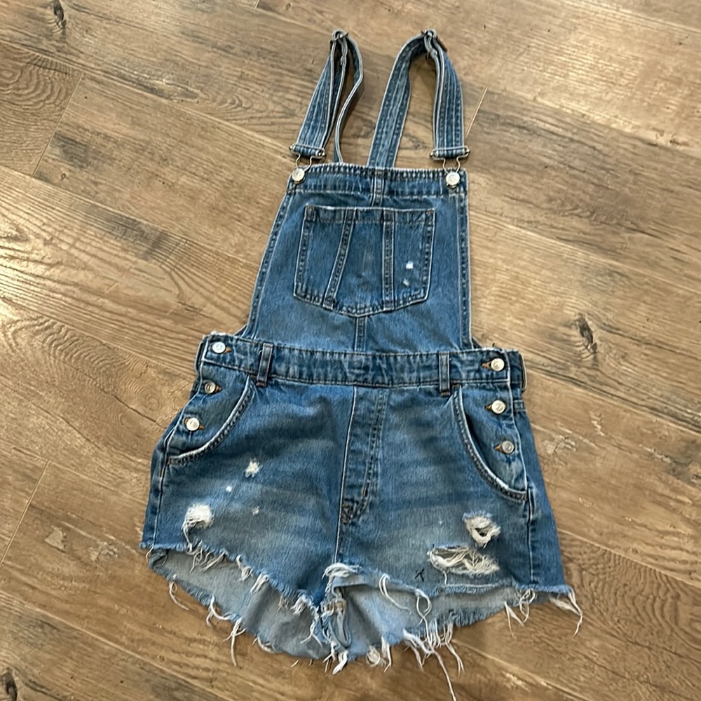 H&M overall Jean shorts